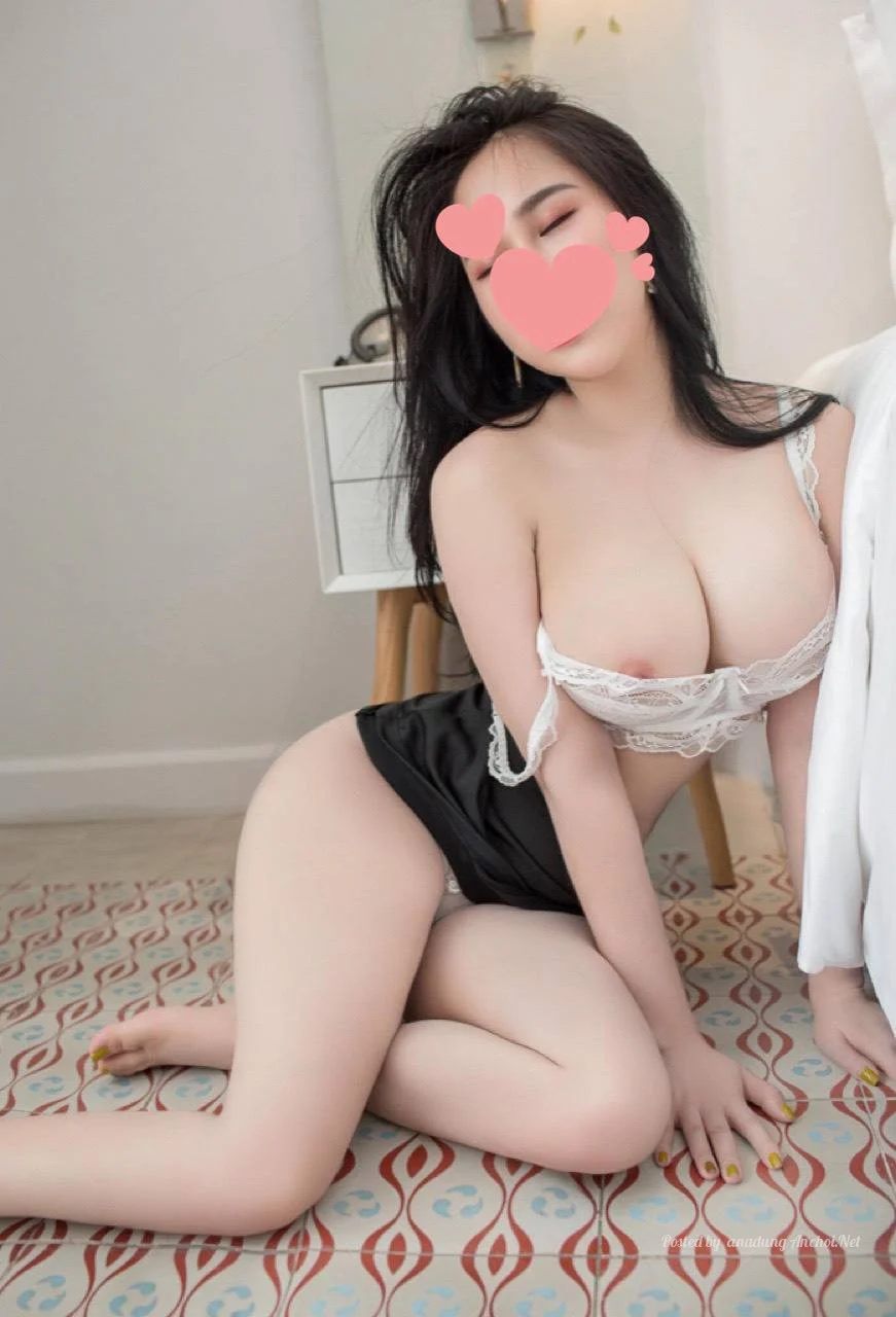 Khánh Linh gái gọi huế ngọt ngào và vô cùng quyến rũ  (2).png